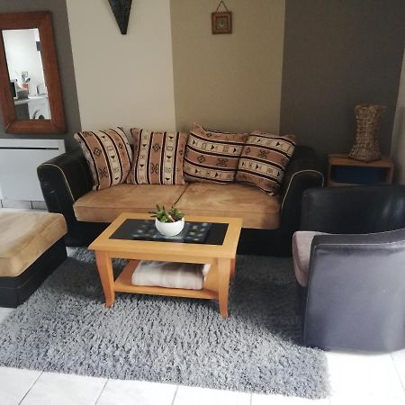 Le Gite De La Maison Rouge Anctoville Zewnętrze zdjęcie