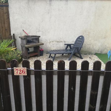 Le Gite De La Maison Rouge Anctoville Zewnętrze zdjęcie