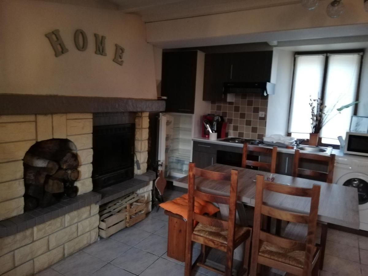 Le Gite De La Maison Rouge Anctoville Zewnętrze zdjęcie